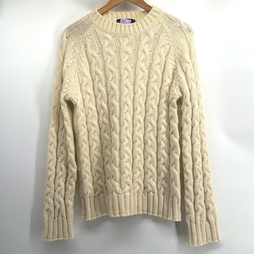 Peregrine Made in England 100% Pure New Wool Size Ecru Large Fresh Dry Cleaned!